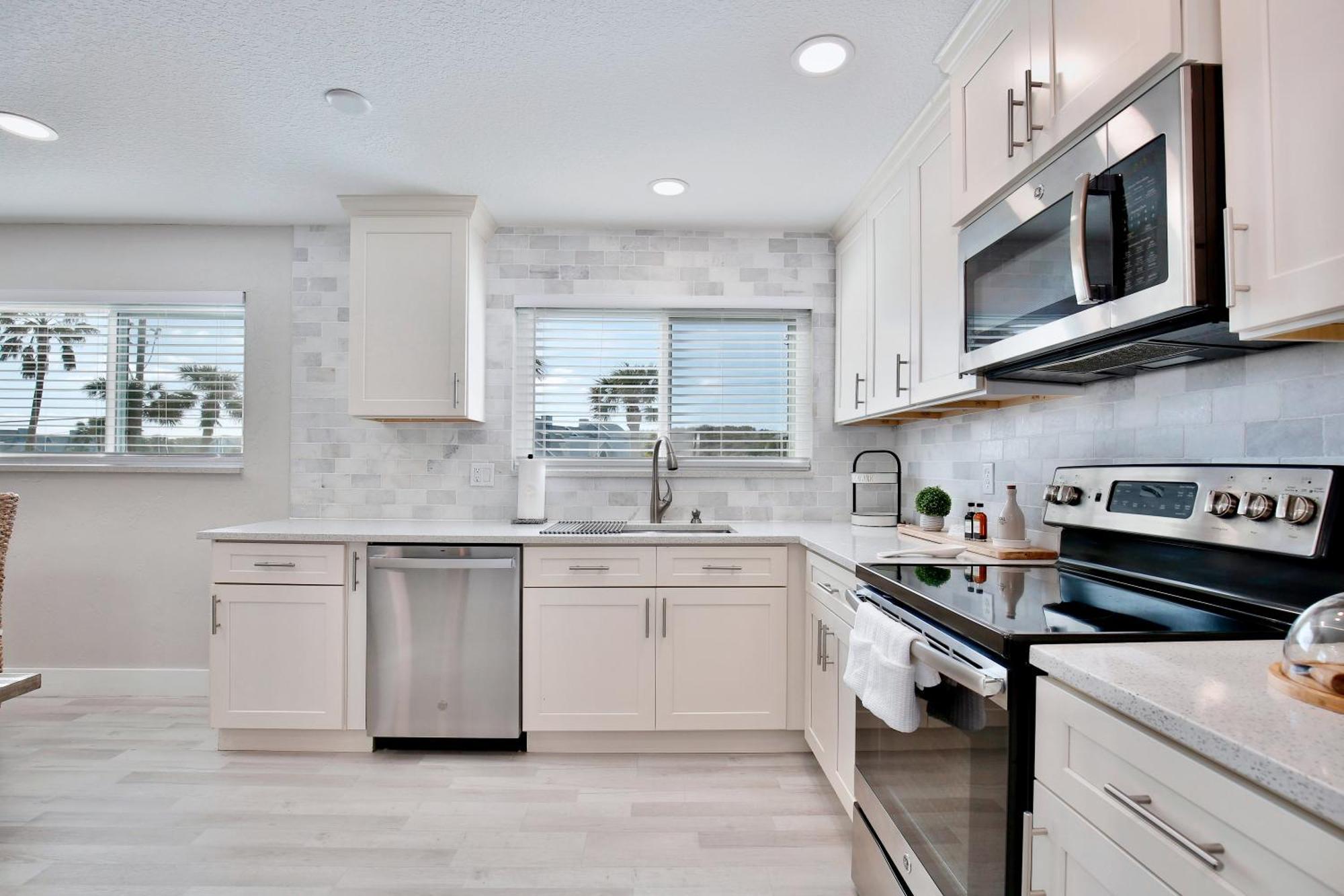 Zen Beach Retreat - Ocean View Townhouse -No Drive Beach Нью-Смирна-Бич Экстерьер фото